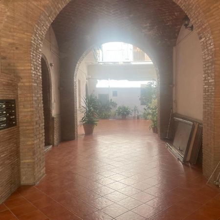Be Your Home - Grazioso Monolocale Tra Porto E Stazione Civitavecchia Exterior foto