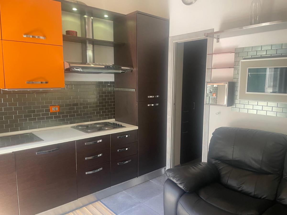Be Your Home - Grazioso Monolocale Tra Porto E Stazione Civitavecchia Exterior foto
