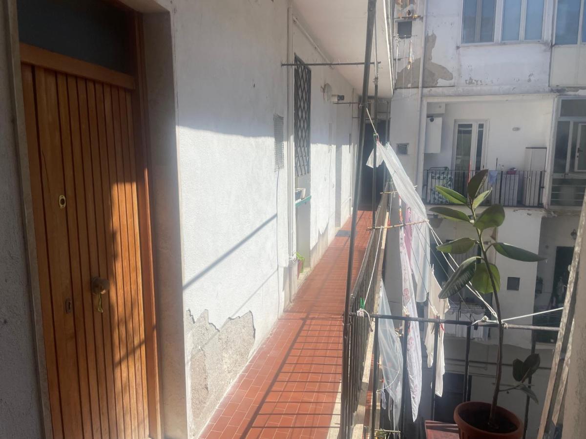 Be Your Home - Grazioso Monolocale Tra Porto E Stazione Civitavecchia Exterior foto